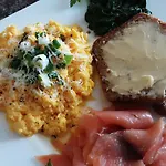 Hawthorn Bed and breakfast 4*